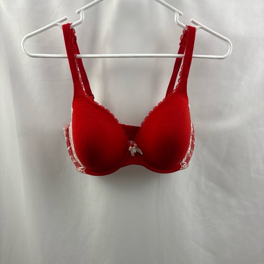 VICTORIA'S SECRET Body By Victoria Lined Perfect Coverage 34DD Red Sequin